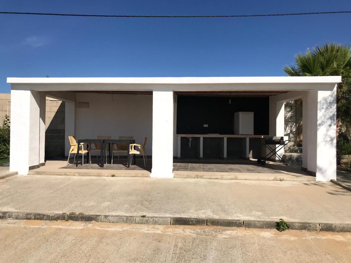 Chalet en Conil, descansa y disfruta Conil De La Frontera Exterior foto